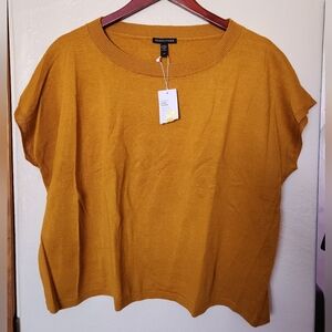 NWT Eileen Fisher Organic Linen Cotton Round Neck Box-Top in Goldenrod Large